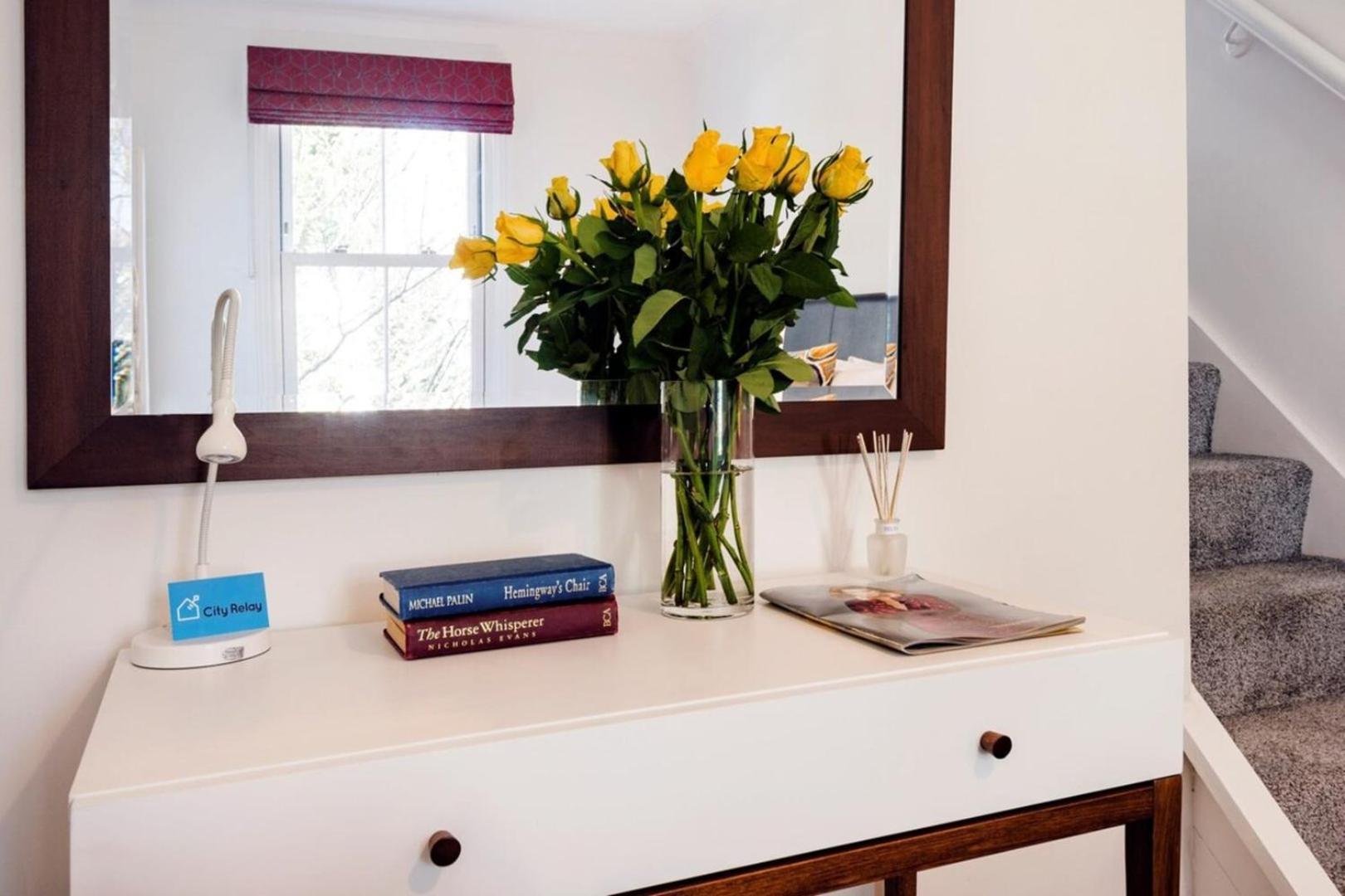 Bright And Modern Earls Court Gem Apartment ลอนดอน ภายนอก รูปภาพ